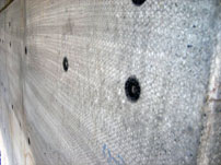 ウォータージェットを使ったタイル貼り前目嵐工事（タイル剥落防止工事）超高圧洗浄タイル